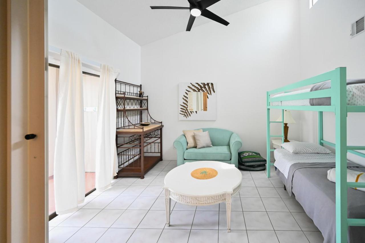 Satellite Beach Townhome With Patios 2 Mi To Beach Buitenkant foto