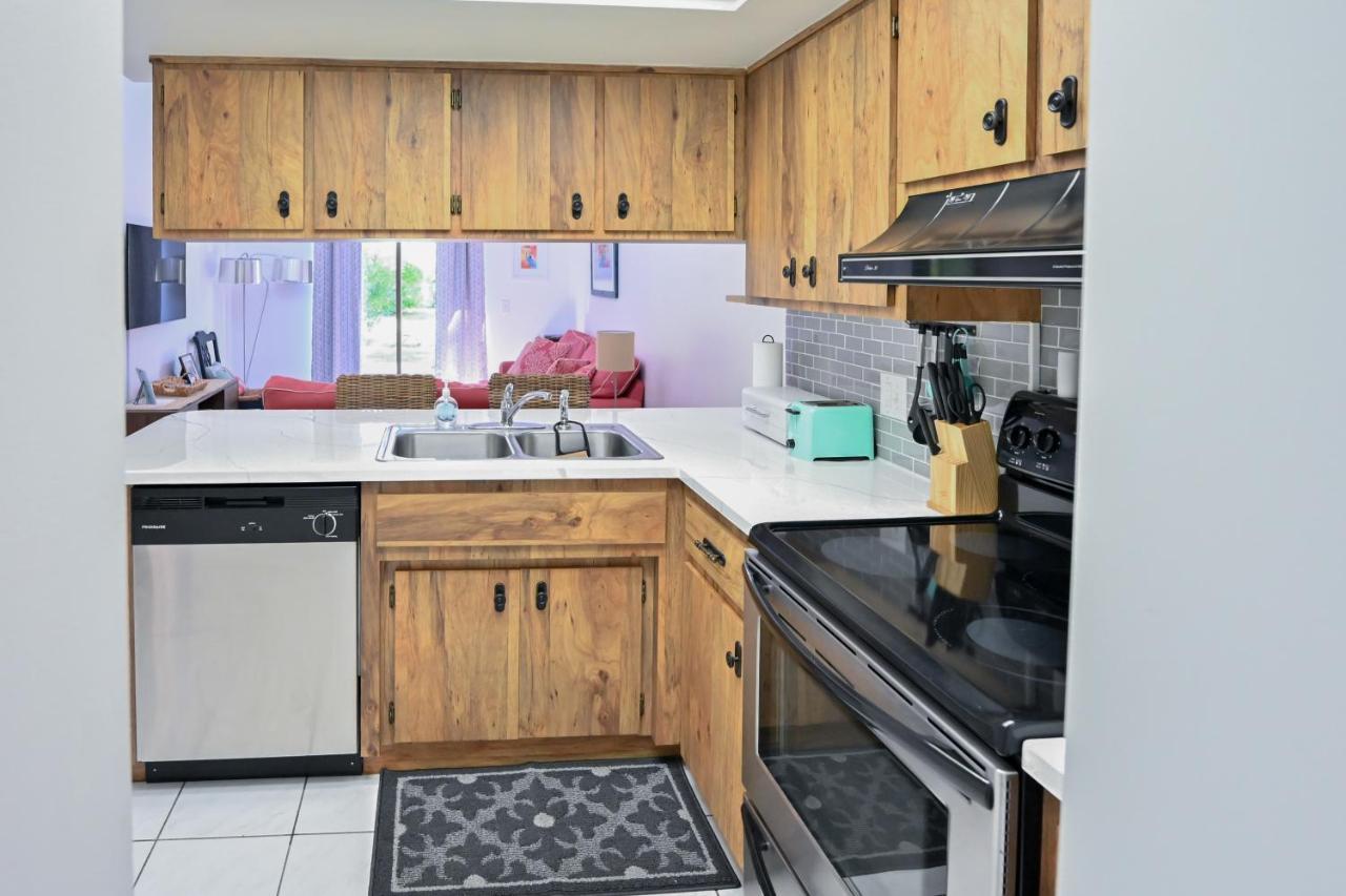 Satellite Beach Townhome With Patios 2 Mi To Beach Buitenkant foto