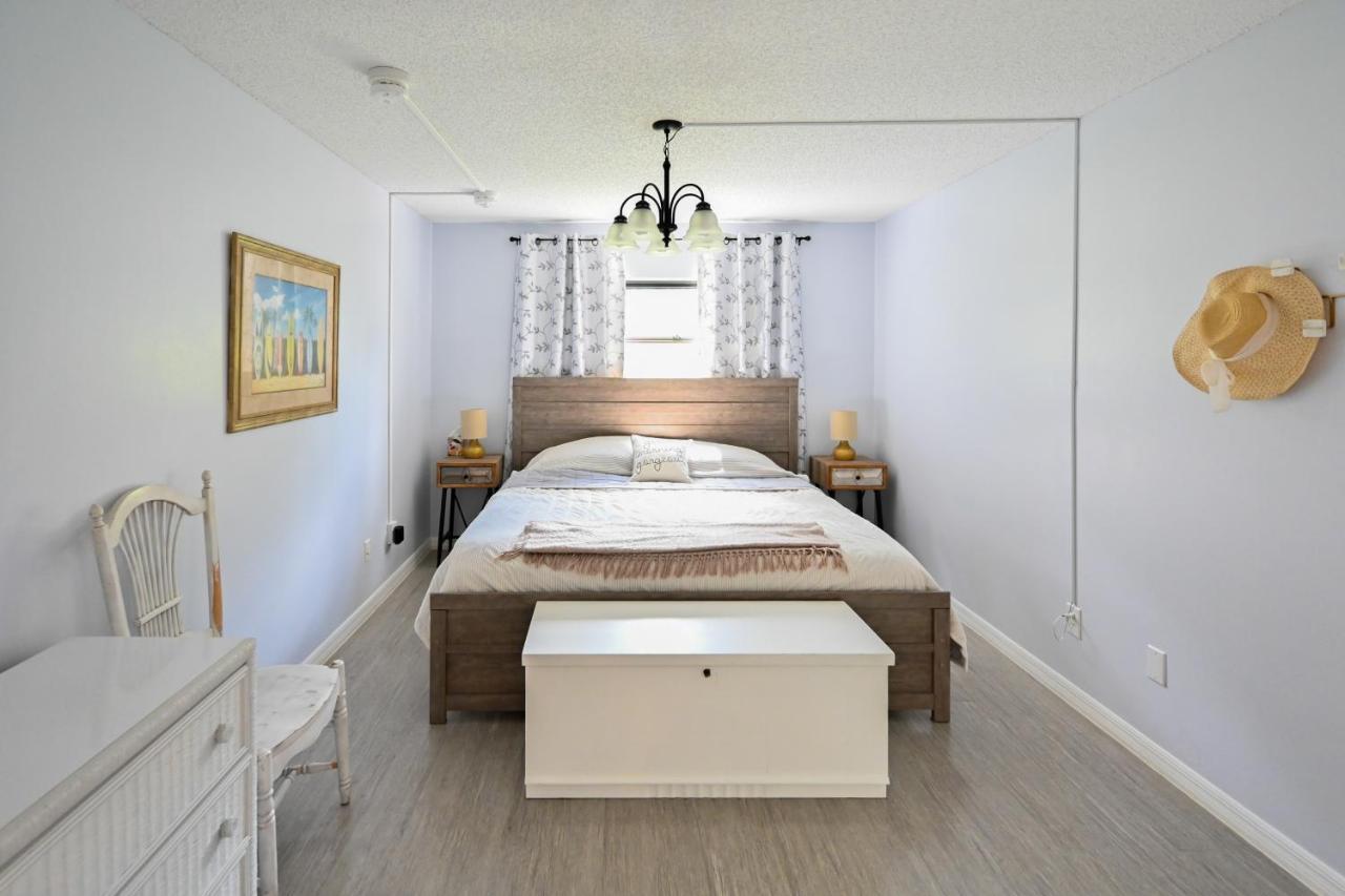 Satellite Beach Townhome With Patios 2 Mi To Beach Buitenkant foto
